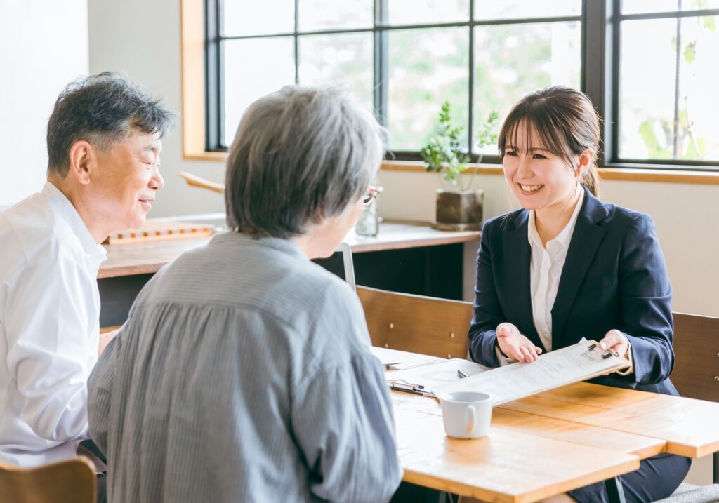 三重県 四日市市 外構工事 外構 エクステリア リフォーム外構 新築外構 お庭 駐車場工事 アプローチ カーポート設置 ウッドデッキ設置