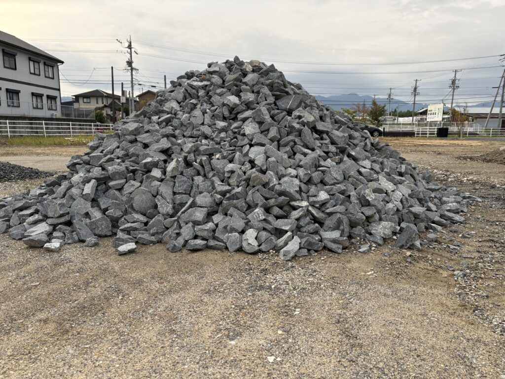 三重県 四日市市 残土処分 残土受入 建材販売 再生土 運搬 土木工事 外構工事 造成工事 基礎工事 エクステリア 左官工事